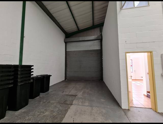 395M² WAREHOUSE RENTED IN KILLARNEY GARDENS